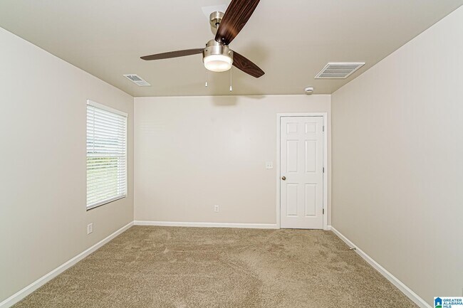 Building Photo - 832 Lora Ln