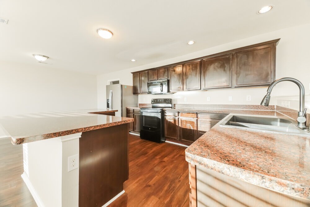 Building Photo - 4024 Cane River Rd