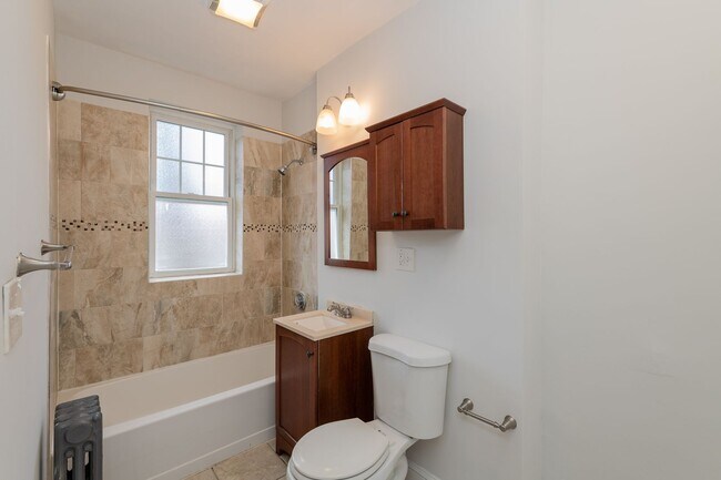 Building Photo - $2,385 Brighton Studio Near Cleveland Circle | Heat & Hot Water Included | Close to the Green Line