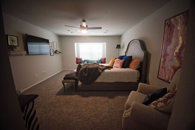 Building Photo - 12727 Taymouth Manor Dr