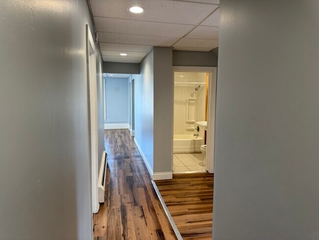 Building Photo - London Flats