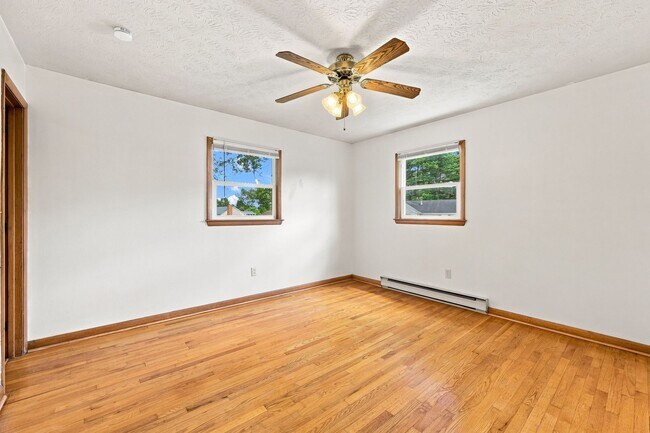 Building Photo - 15 Eavers Cir