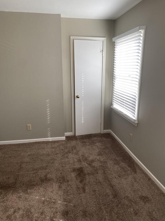 Building Photo - 112 State Rd S-42-7449