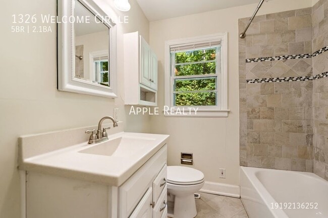 Building Photo - 1326 Welcome Cir