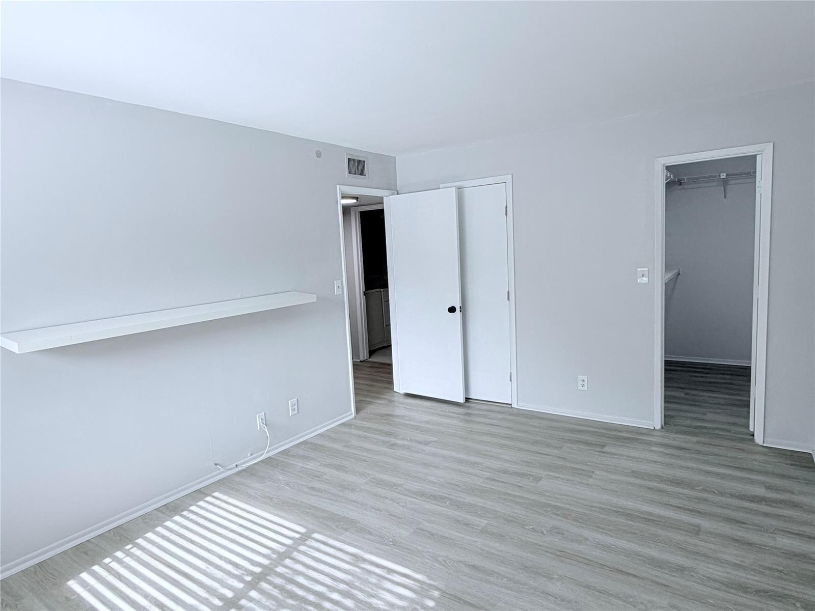 Building Photo - 117 Gardens Dr