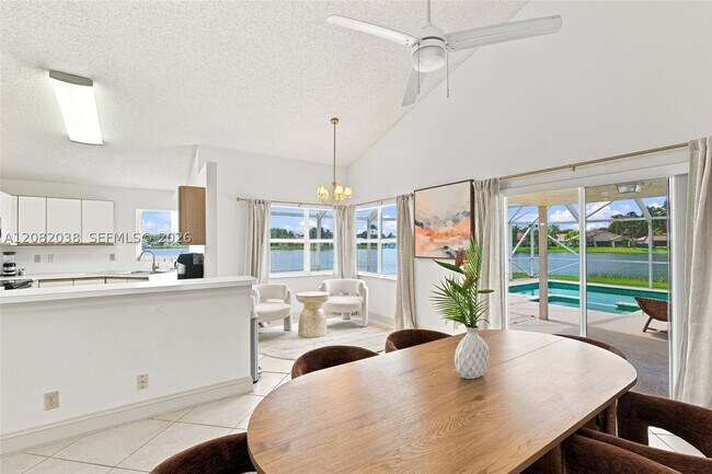 Building Photo - 2873 Oak Park Cir