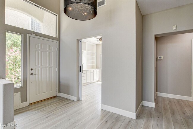 Building Photo - 9108 Eagle Ridge Dr