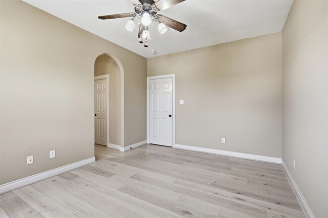 Building Photo - 6915 Sandwedge Point Ct
