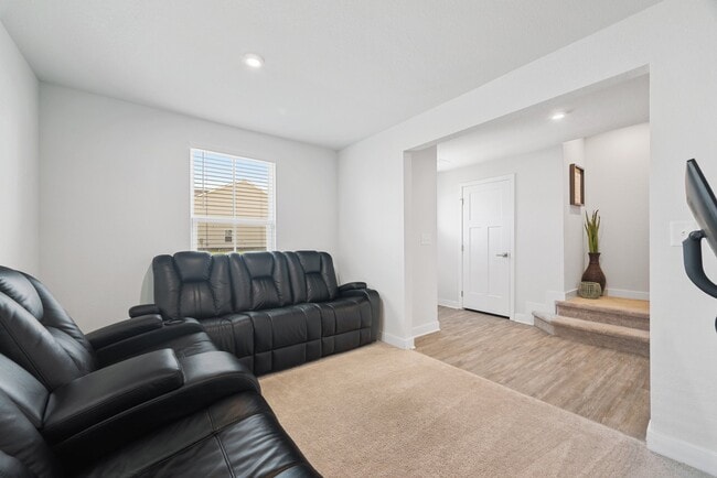 Building Photo - 133 Cedar Crst Dr