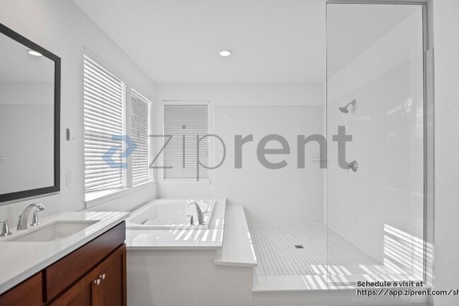 Building Photo - 8436 Compass Wy