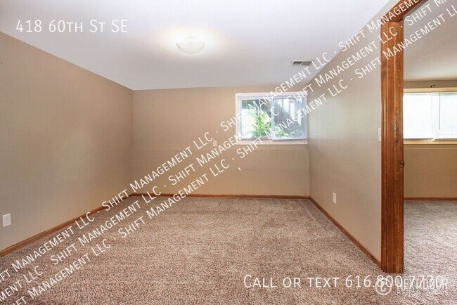 Building Photo - 418 60th St SE