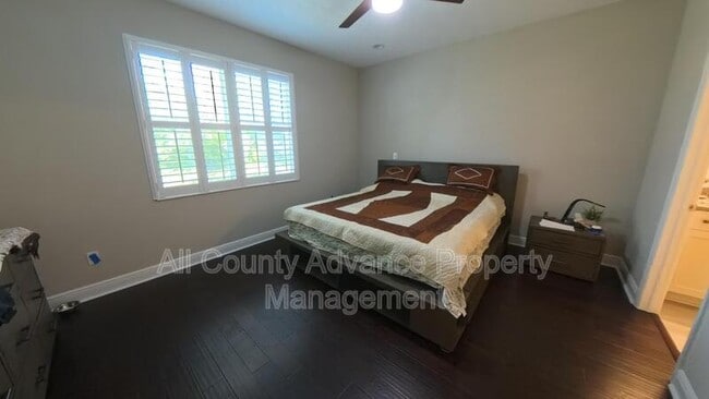 Building Photo - 2268 Spring Lake Ct