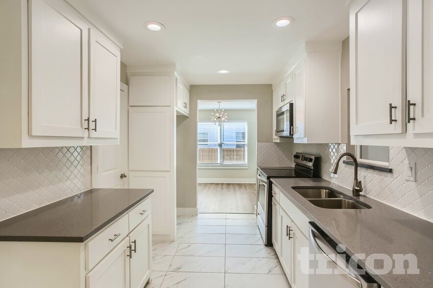 Building Photo - 1723 Shaw St