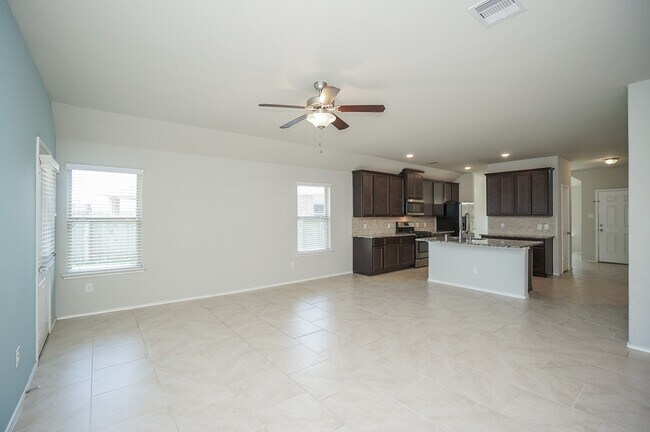 Building Photo - 4402 Modica Dr