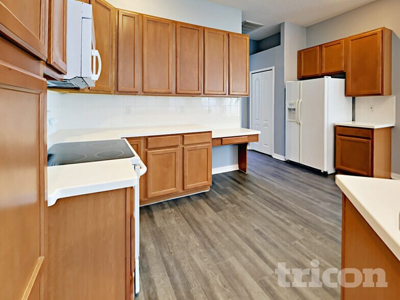 Building Photo - 1538 African Violet Ct