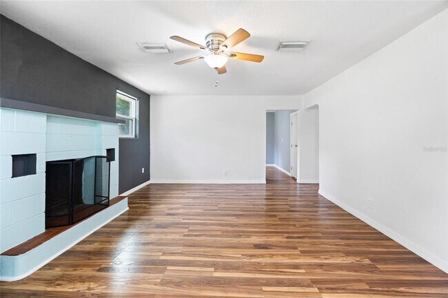 Building Photo - 3157 US-41