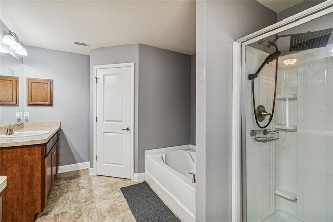 Building Photo - 13070 Sigmund St