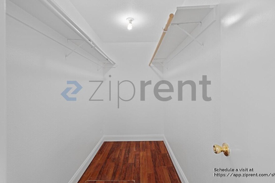 Building Photo - 7920 Hembree Ln