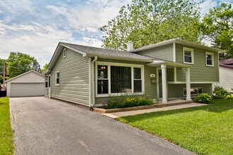 Building Photo - 648 N Greenview Ave