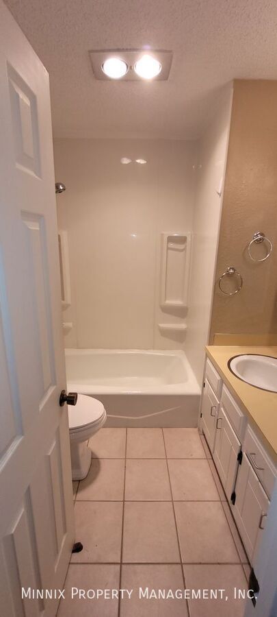 Building Photo - 4620 Itasca St