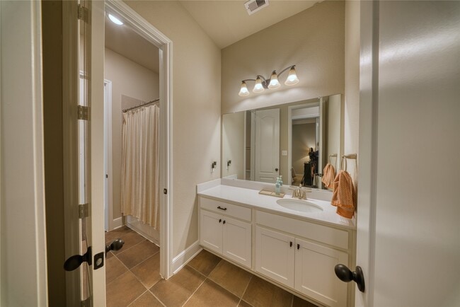 Building Photo - 29311 Ribbongrass Ct