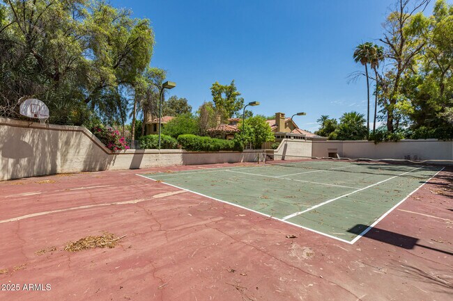 Building Photo - 49 Biltmore Estates Dr