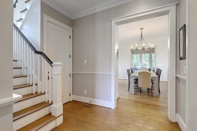 Building Photo - 1624 Diddy Dr