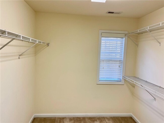 Building Photo - 981 Brownstone Ln SW