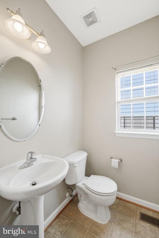Building Photo - 6008 Preswell Ct