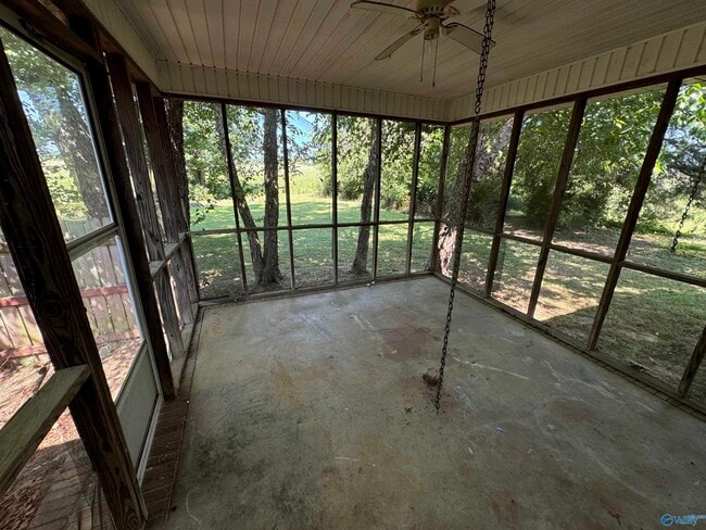 Building Photo - 14321 Davis Rd