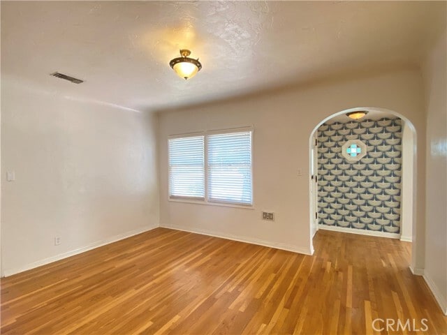 Building Photo - 939 E Colton Ave