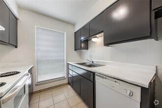 Building Photo - 317 Craddock Dr