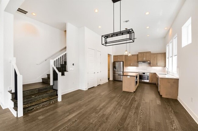 Building Photo - 4405 Night Owl Ln