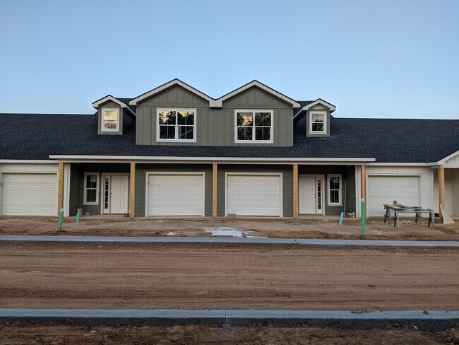 Building Photo - 221 Mose Coleman Dr