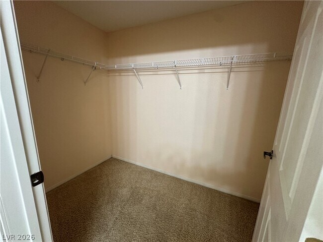 Building Photo - 5855 Valley Dr