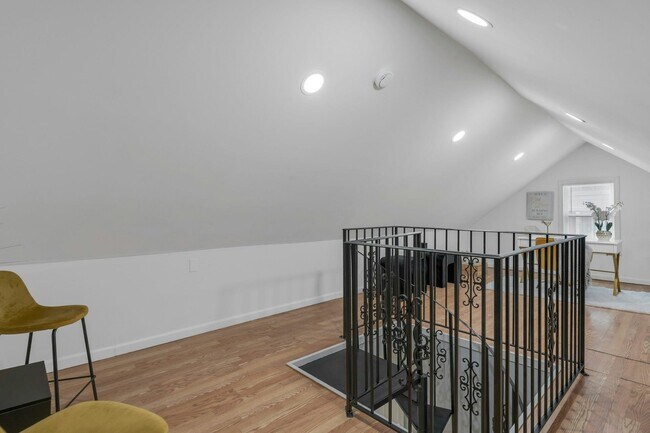 Building Photo - 12 Orange Rd
