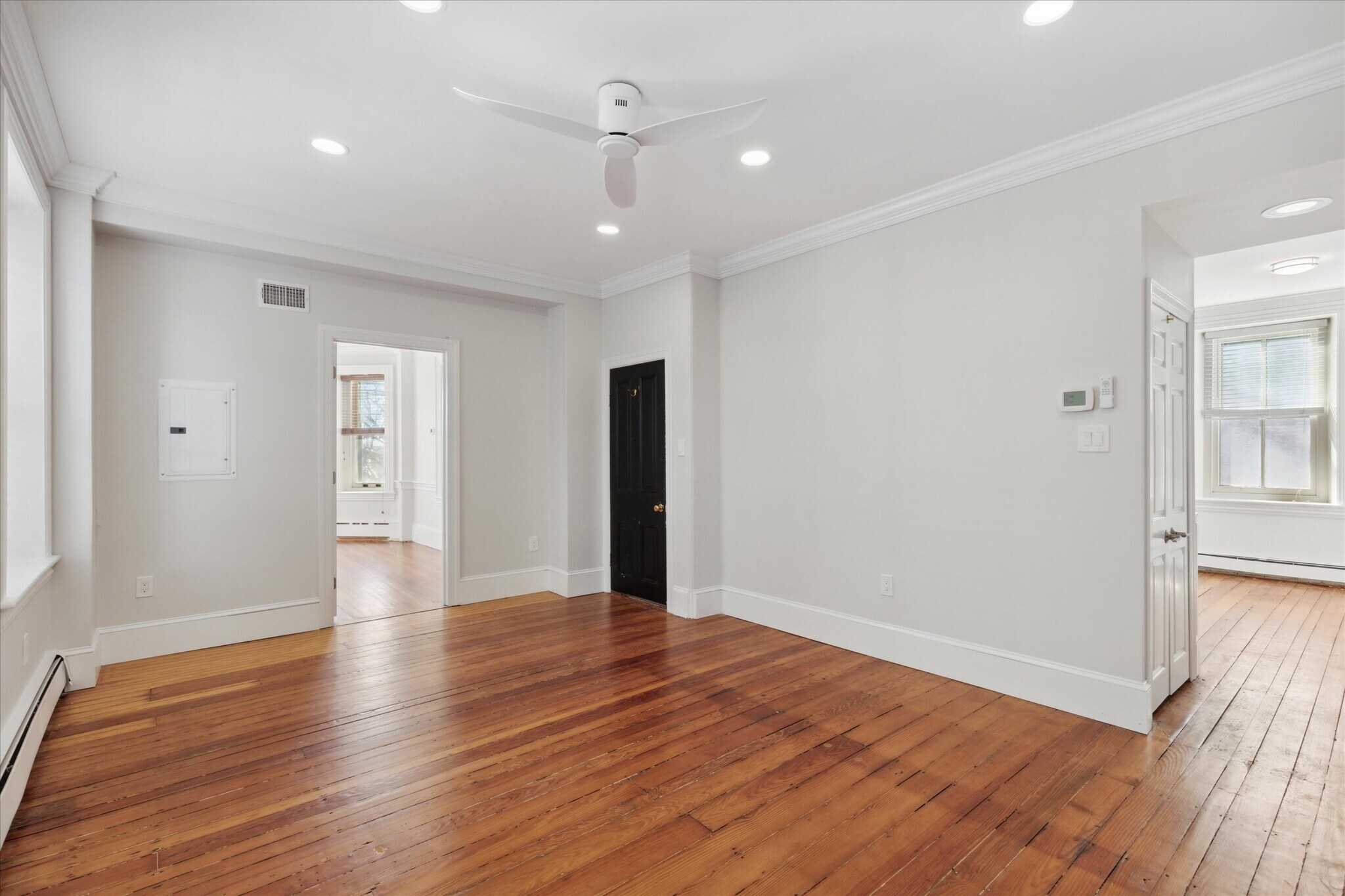 Building Photo - 75 W Ashland St