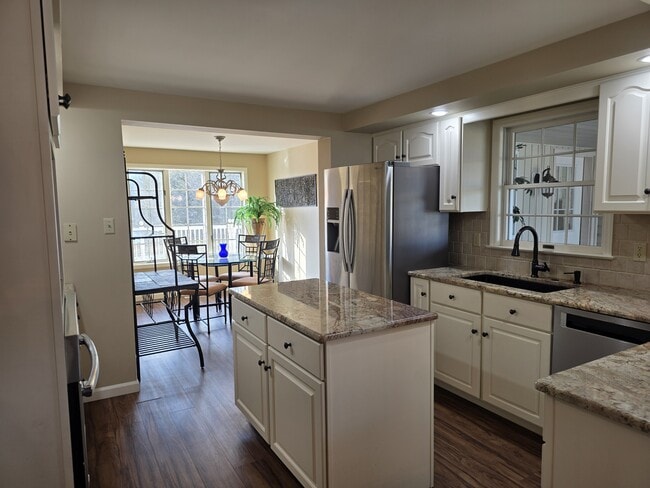 Building Photo - 411 Firehouse Rd