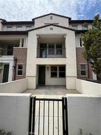 Building Photo - 77 Jensen Ct