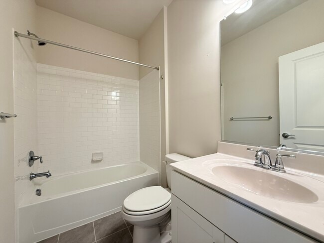 Building Photo - 3491 Cormorant Dr