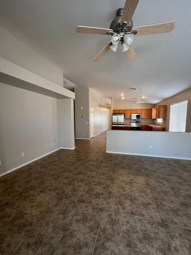Building Photo - 4 Bedroom on Large Lot in Queen Creek