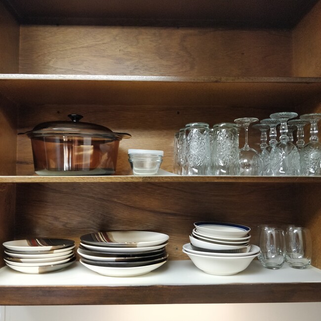 Stocked Kitchen - 2319 Colony Dr SW