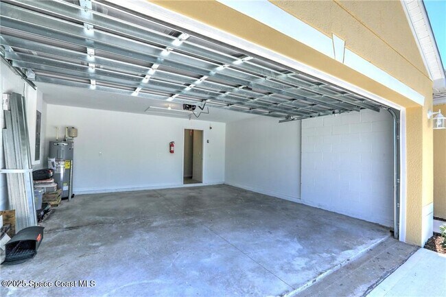 Building Photo - 8456 104th Ave