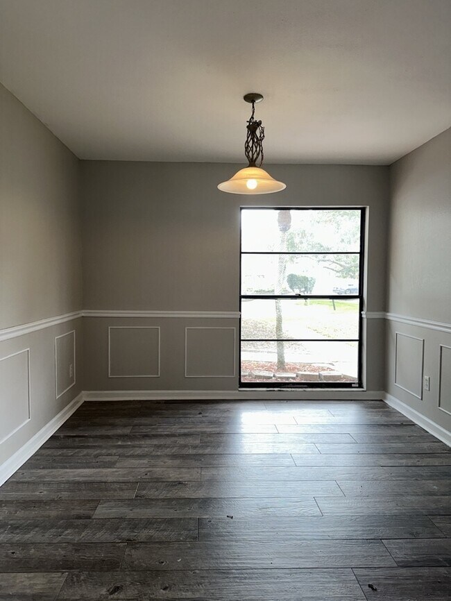 Building Photo - COUNTRY PLACE POOL HOME ON CUL-DE-SAC LOT