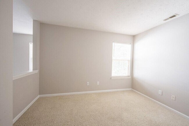 Building Photo - 9246 Eden Woods Ct