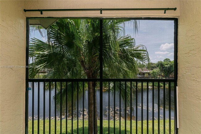 Building Photo - 717 Gardens Dr