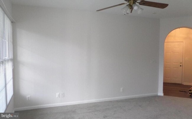 Building Photo - 46614 Drysdale Terrace