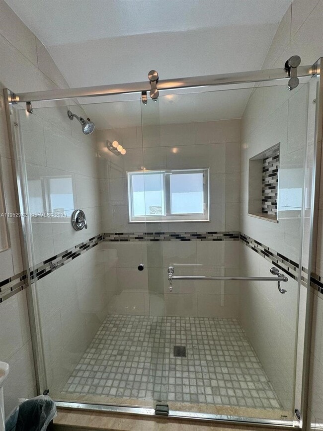 Building Photo - 10710 SW 141st Ave