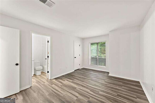 Building Photo - 521 Warm Springs Cir