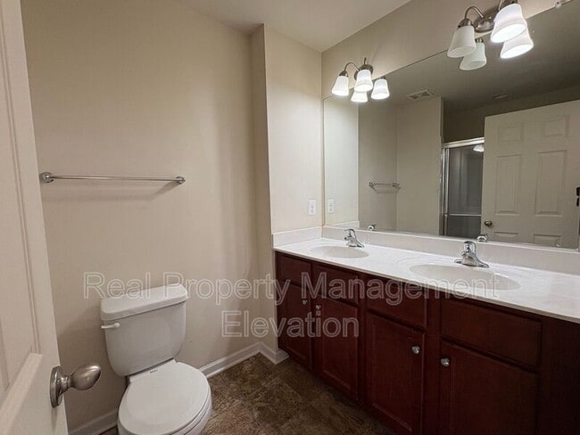 Building Photo - 249 Schramm Lp